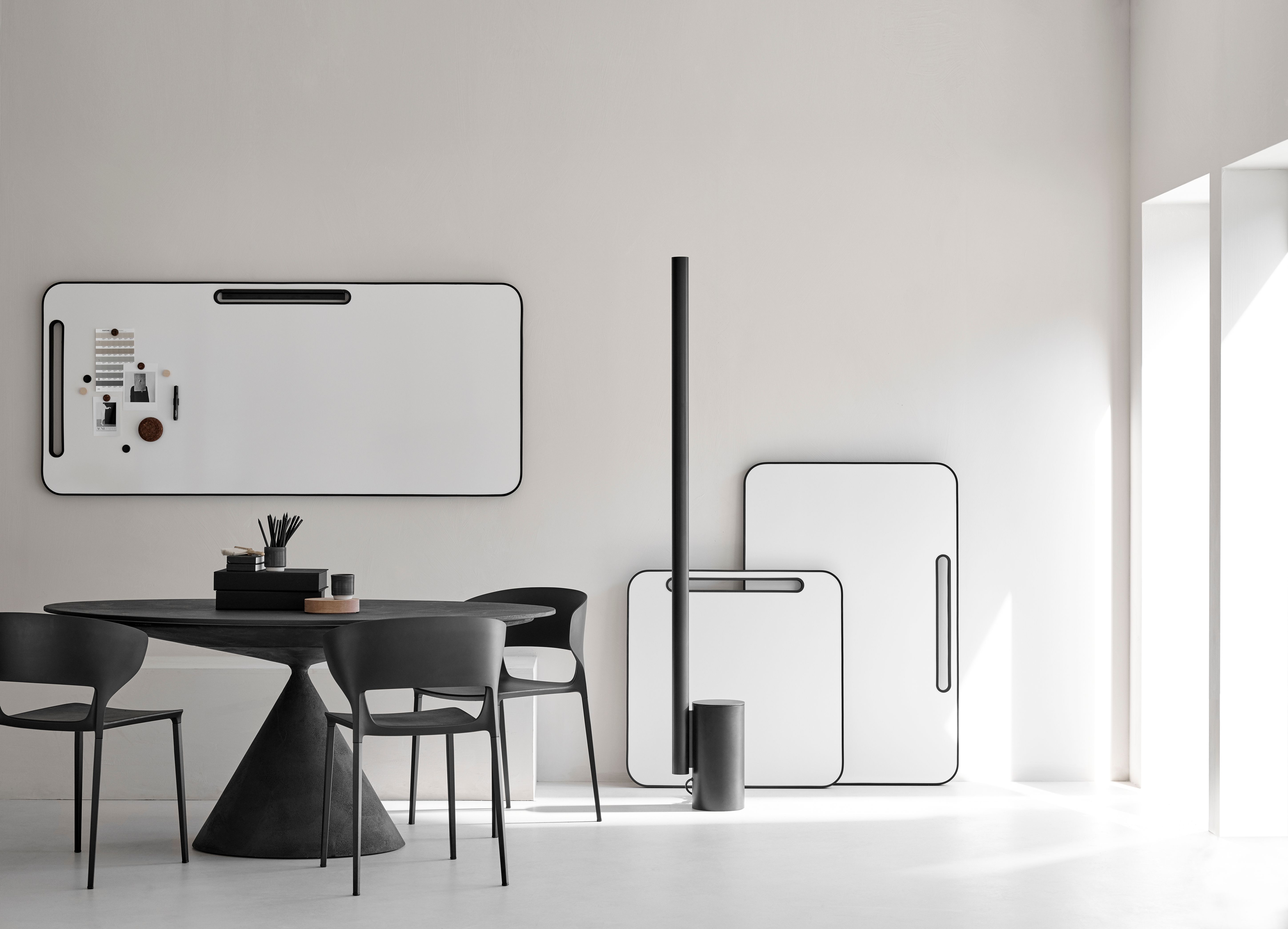 Note. 軽量で持ち運び可能なホワイトボード。 | LINTEX